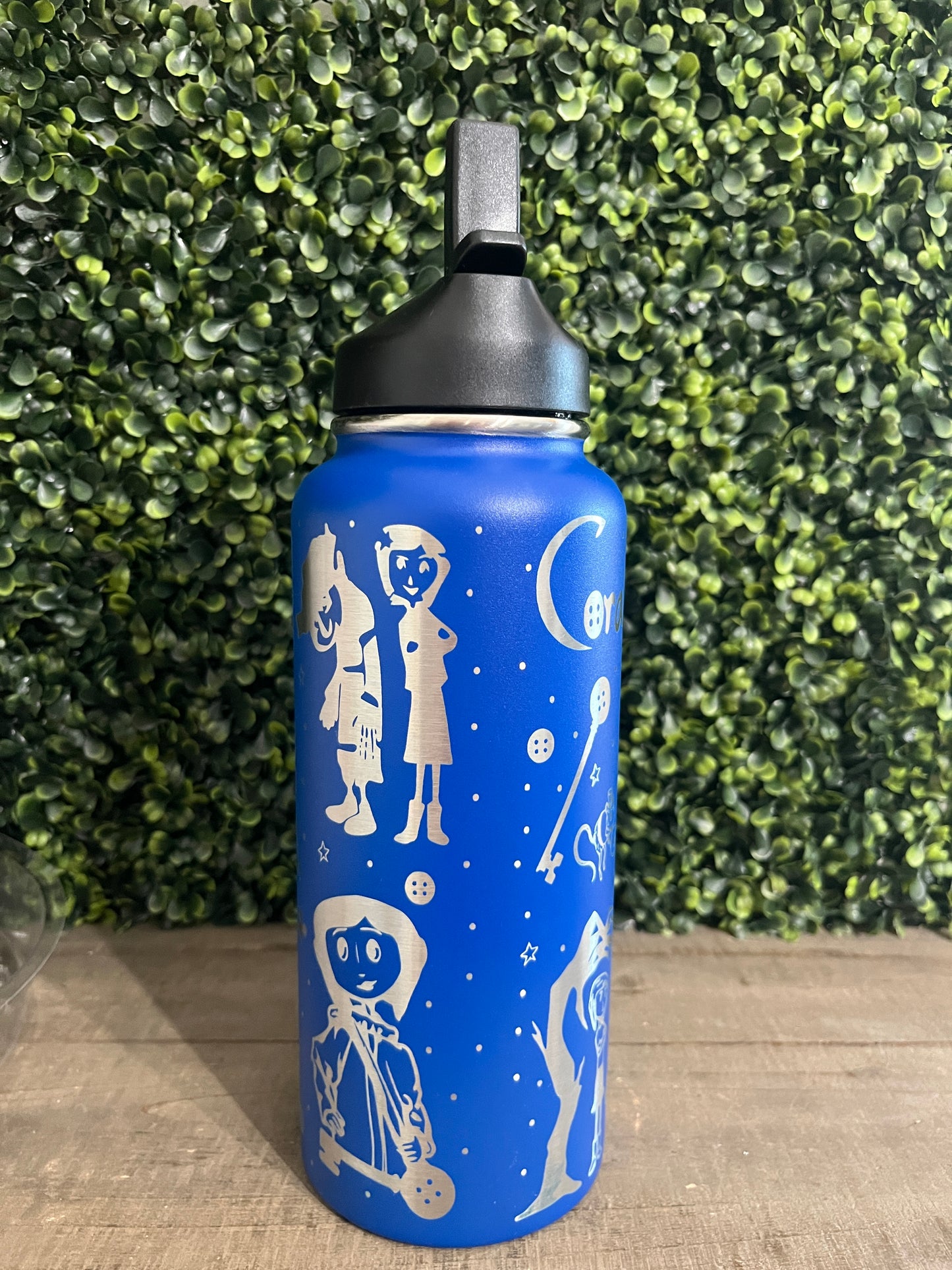 Laser Engraved 32oz Coraline Water Bottle