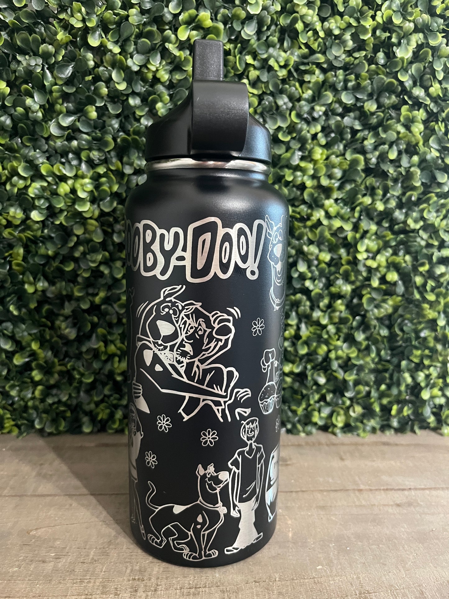 Laser Engraved 32oz Scooby Doo Water Bottle